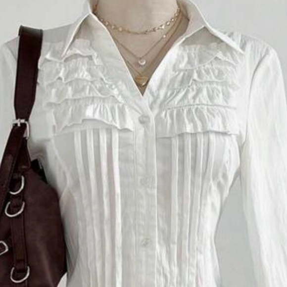 Chic White Ruffled Button-Down Shirt - Picture 5 of 12